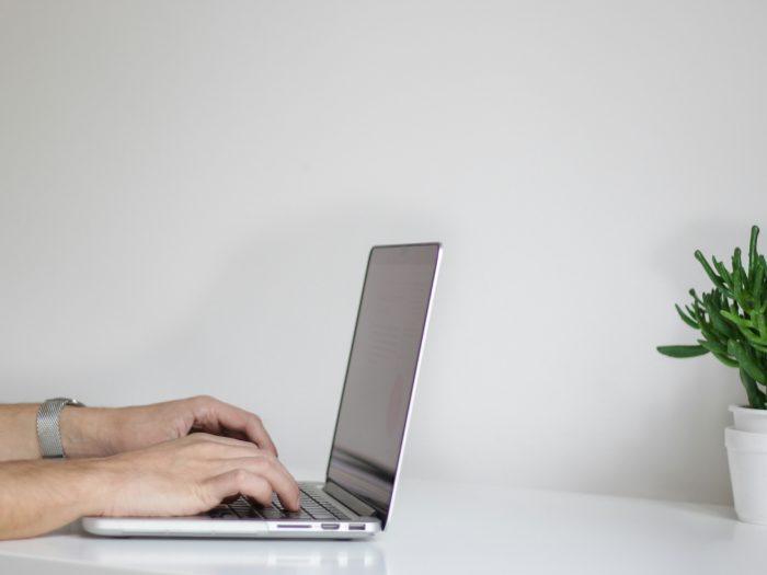 金融AI的“三重风险”：数据、隐私、内容，如何筑牢防线？