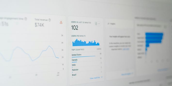 智谱清言、Kimi等AI聊天和剪辑App涉个人信息违法违规
