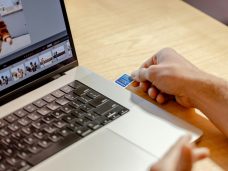 起底“以讼养图”背后的灰色产业 破解“版权碰瓷”陷阱